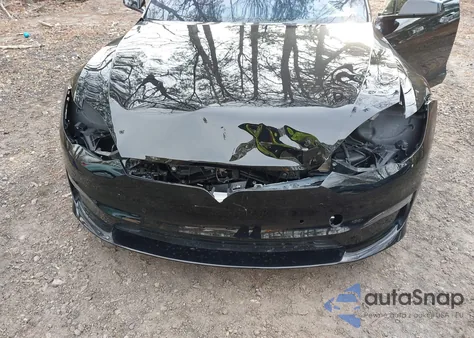 2021 Tesla Model S Plaid Tri Motor All-Wheel Drive z USA, uszkodzony, nr VIN 5YJSA1E6XMF431817